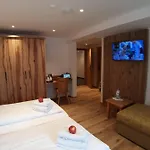 Deva Alpenglueck ホテル シュナイツロイト