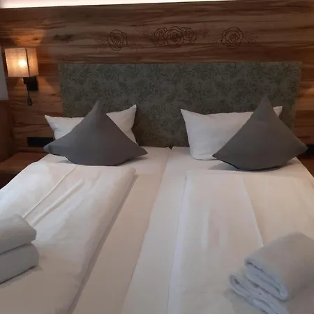 Deva Alpenglueck Szálloda Schneizlreuth