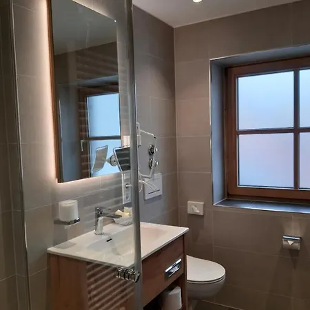 Hotel Deva Alpenglueck 3*