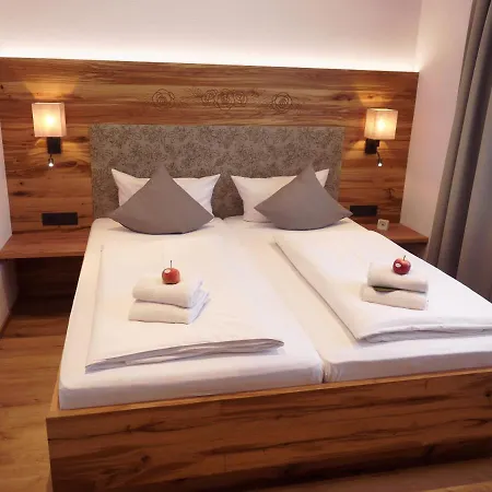 Hotel Deva Alpenglueck 3*