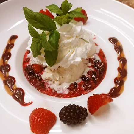 Deva Alpenglueck Szálloda 3*