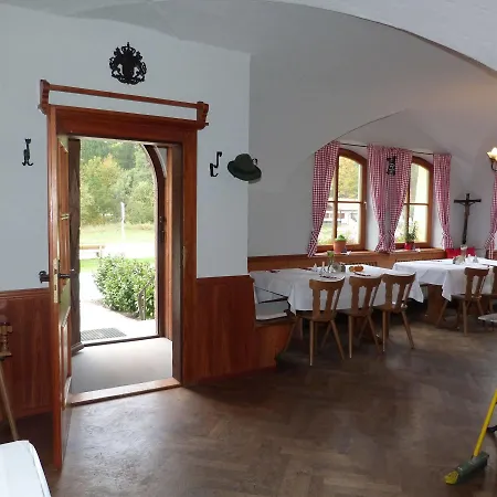 Szálloda Deva Alpenglueck Schneizlreuth